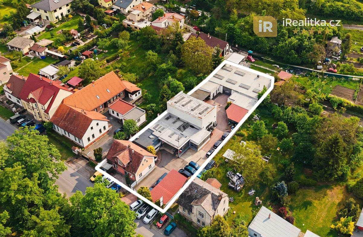 Prodej výrobní haly, prostoru 917 m²